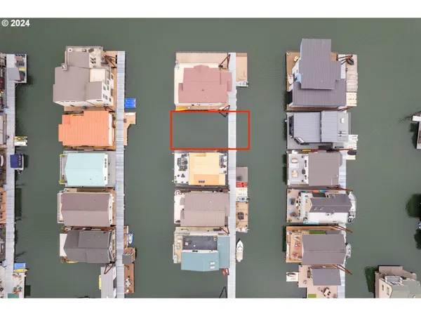 $325,000 | 18525 Northeast Marine Drive, Unit B9, Portland, OR 97230