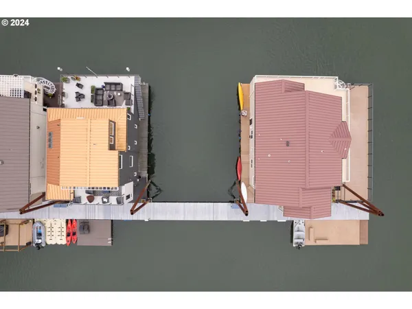 $325,000 | 18525 Northeast Marine Drive, Unit B9, Portland, OR 97230