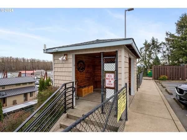 $325,000 | 18525 Northeast Marine Drive, Unit B9, Portland, OR 97230