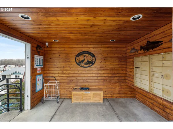 $325,000 | 18525 Northeast Marine Drive, Unit B9, Portland, OR 97230