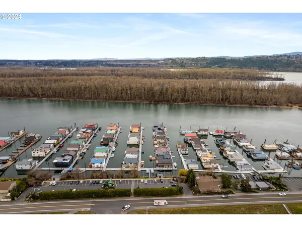 $325,000 | 18525 Northeast Marine Drive, Unit B9, Portland, OR 97230