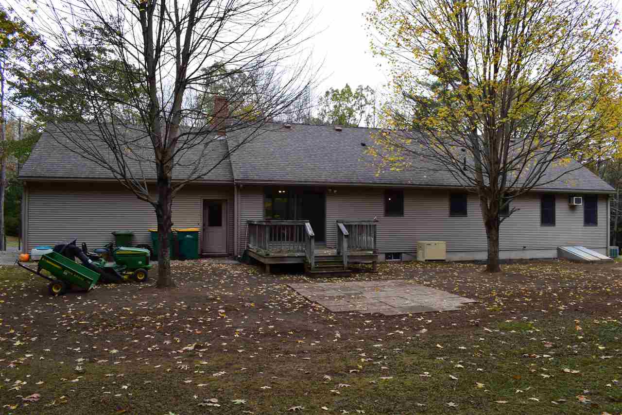 34 N Road Kingston, NH 03848 - Photo 2 of 27