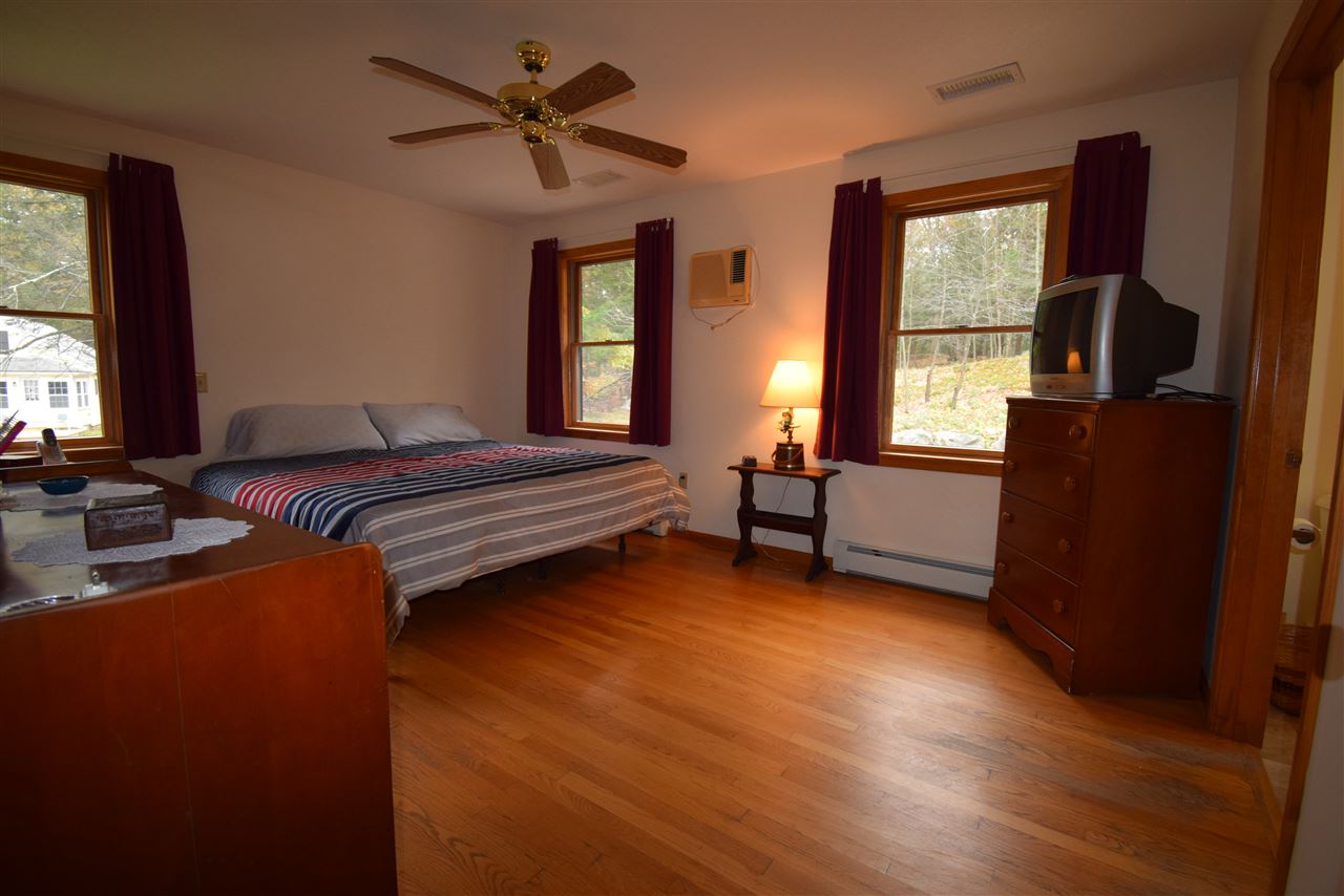 34 N Road Kingston, NH 03848 - Photo 14 of 27