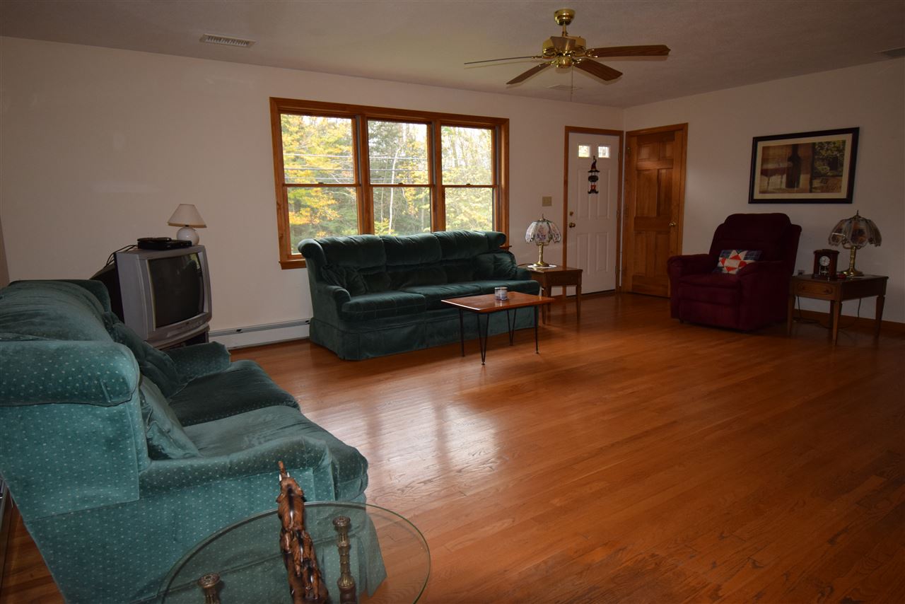 34 N Road Kingston, NH 03848 - Photo 5 of 27