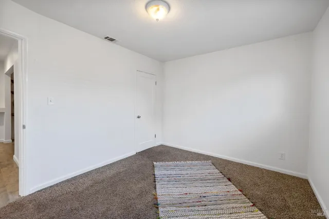 $2,950 | 372 Acacia Street, Vacaville, CA 95688