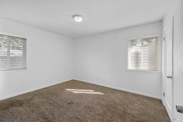 $2,950 | 372 Acacia Street, Vacaville, CA 95688