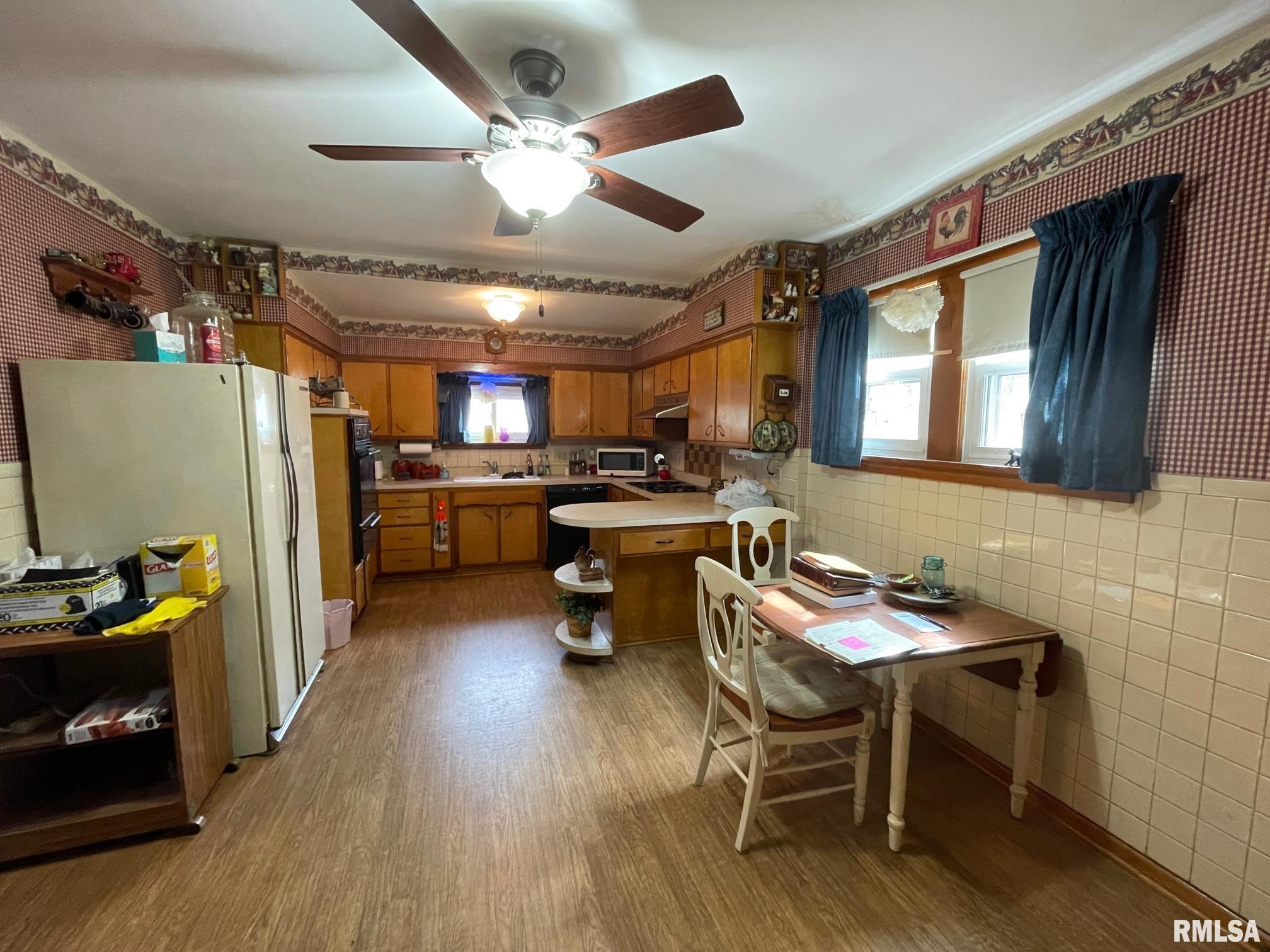 1838 2nd Street Moline, IL 61265 - Photo 6 of 21 Gallery Image 6