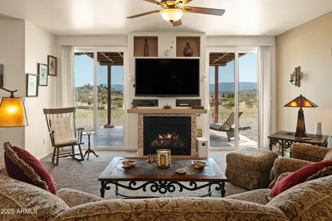 $915,000 | 7375 East Sliding Stop Lane, Cornville, AZ 86325
