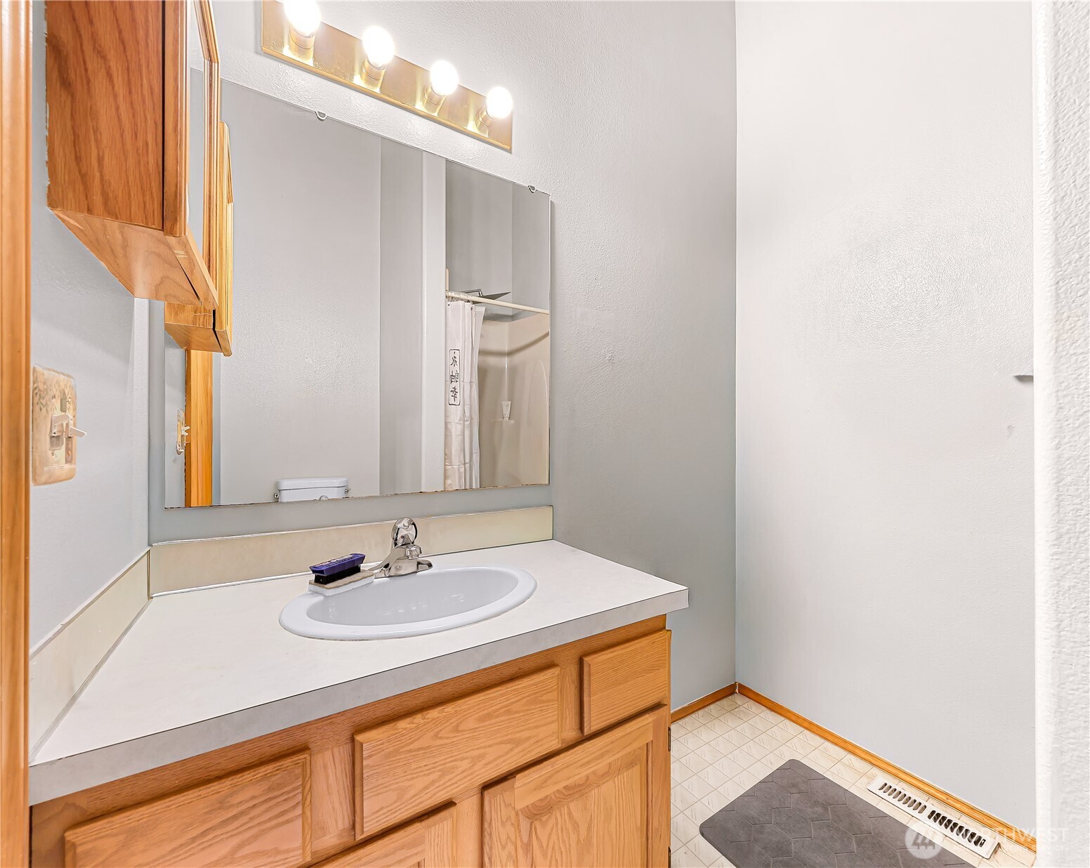 1470 James Street Bellingham, WA 98225 - Photo 15 of 29