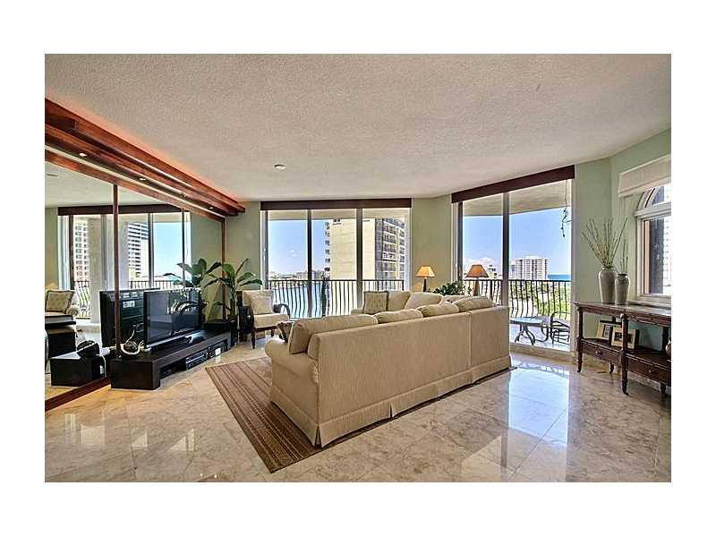 100 South Birch Road, Unit 905D Fort Lauderdale, FL 33316 - Photo 3 of 30 Living Room