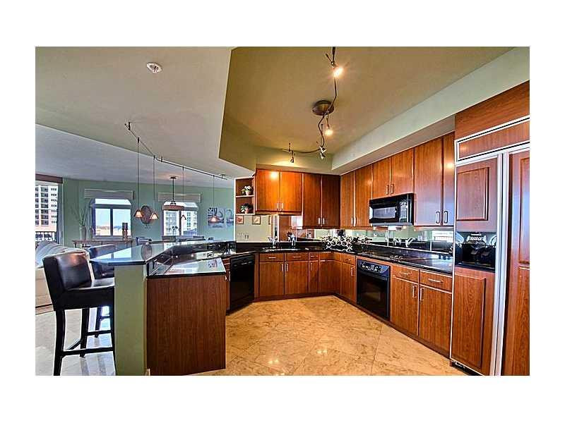 100 South Birch Road, Unit 905D Fort Lauderdale, FL 33316 - Photo 8 of 30 Kitchen