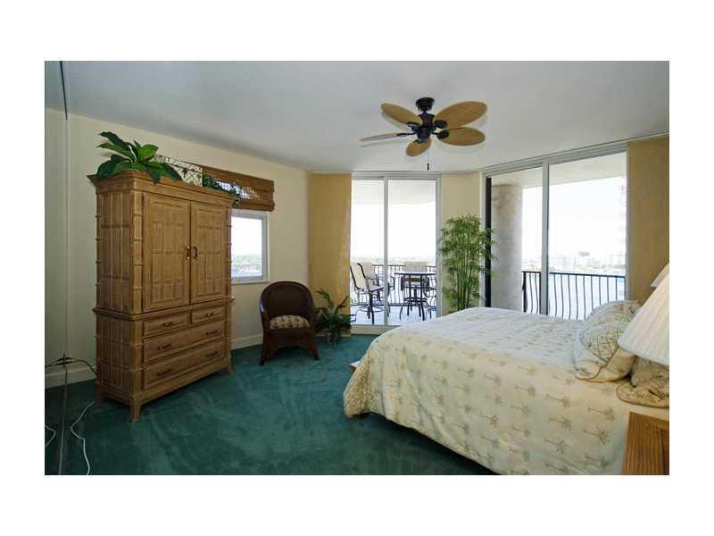 100 South Birch Road, Unit 905D Fort Lauderdale, FL 33316 - Photo 10 of 30 Master Bedroom
