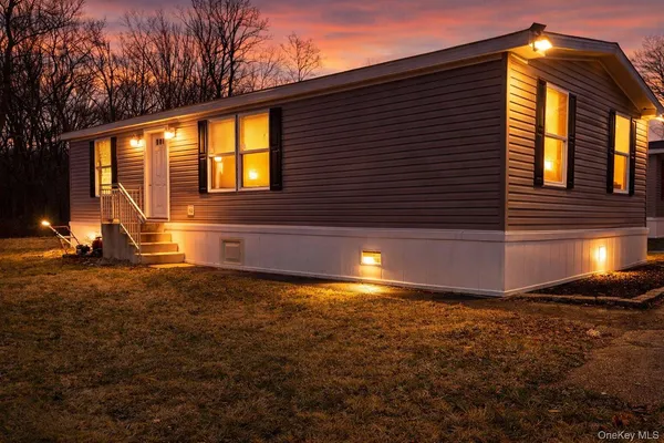 $96,000 | 20 Shore Lane, Bloomingburg, NY 12721