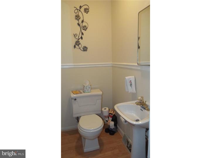 543 Delvale Road Yardley, PA 19067 - Photo 13 of 25 Gallery Image 13