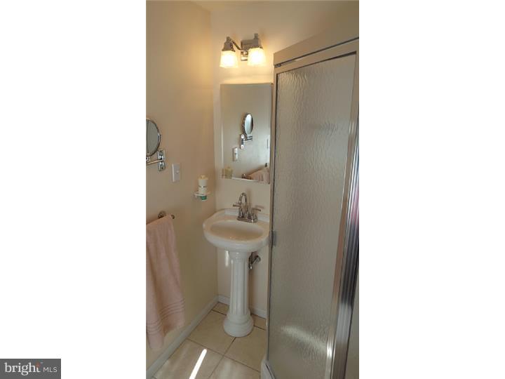 543 Delvale Road Yardley, PA 19067 - Photo 16 of 25 Gallery Image 16