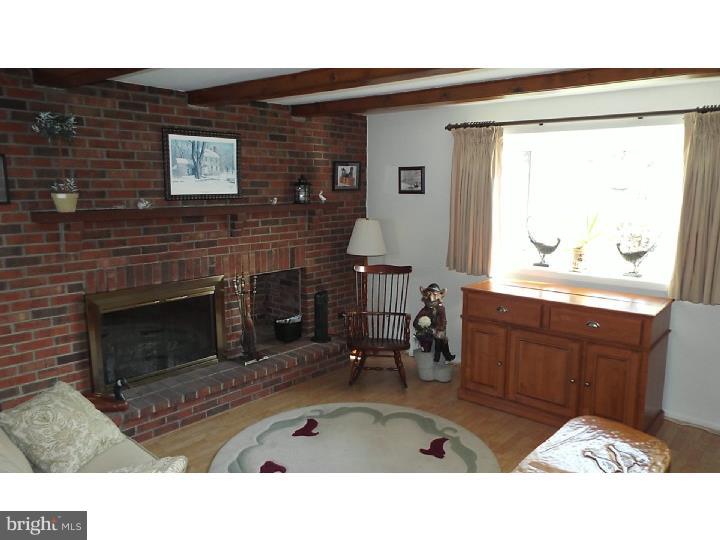 543 Delvale Road Yardley, PA 19067 - Photo 8 of 25 Gallery Image 8