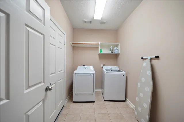 $2,300 | 21818 Mileham Lane, Spring, TX 77388