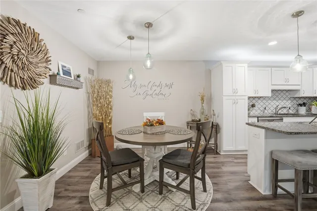 $409,900 | 40 Saw Mill Drive, Unit 204, North Kingstown, RI 02852