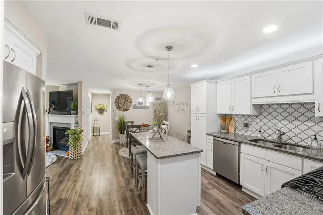 $409,900 | 40 Saw Mill Drive, Unit 204, North Kingstown, RI 02852