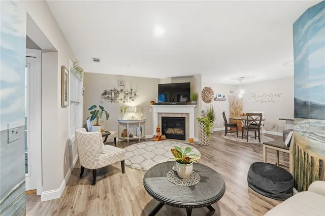 $409,900 | 40 Saw Mill Drive, Unit 204, North Kingstown, RI 02852