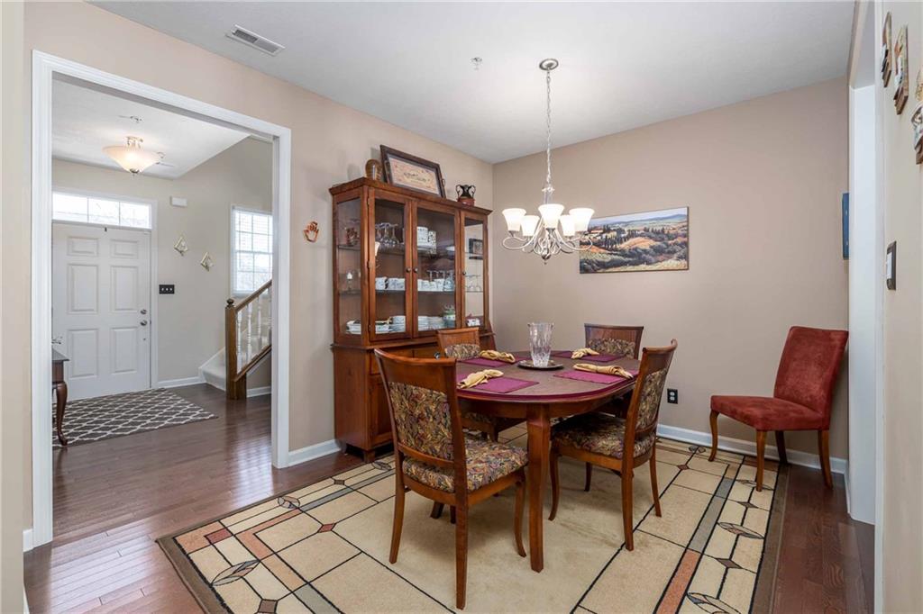 1418 Willowbrook Drive Washington, PA 15301 - Photo 4 of 29