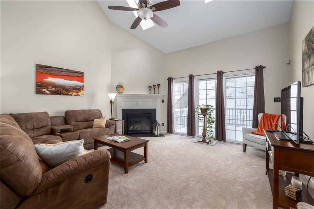 1418 Willowbrook Drive Washington, PA 15301 - Photo 10 of 29