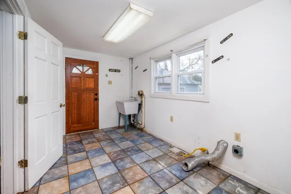 $179,900 | 321 East Main Street, Brook, IN 47922