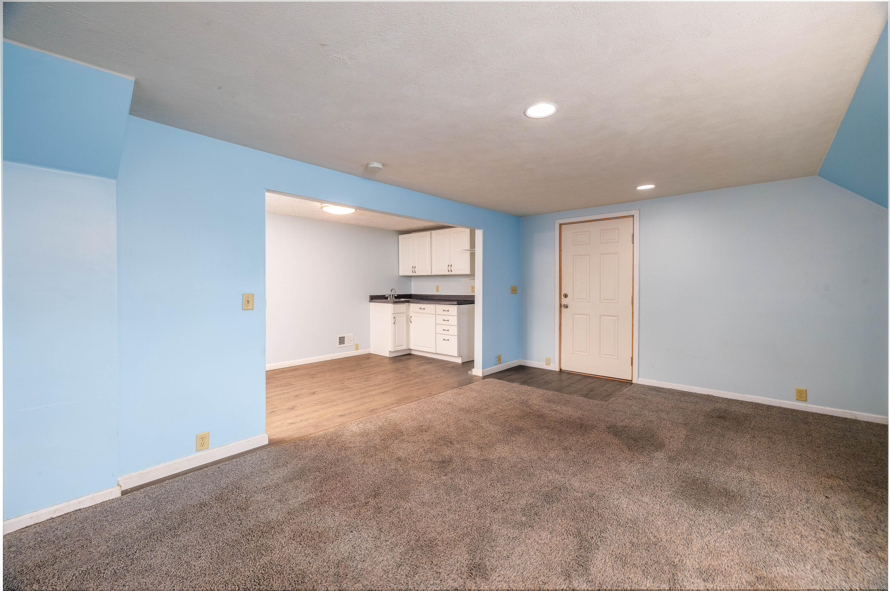 321 East Main Street Brook, IN 47922 - Photo 22 of 44 3000x1994