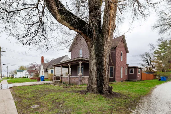 $179,900 | 321 East Main Street, Brook, IN 47922