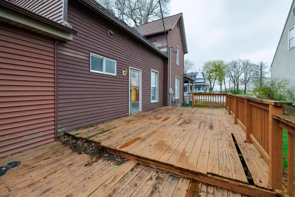 $179,900 | 321 East Main Street, Brook, IN 47922