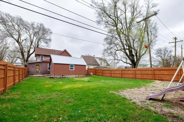 $179,900 | 321 East Main Street, Brook, IN 47922