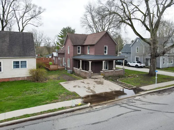 $179,900 | 321 East Main Street, Brook, IN 47922