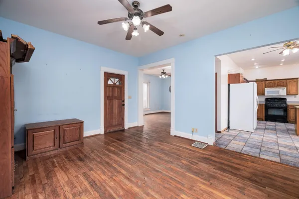 $179,900 | 321 East Main Street, Brook, IN 47922