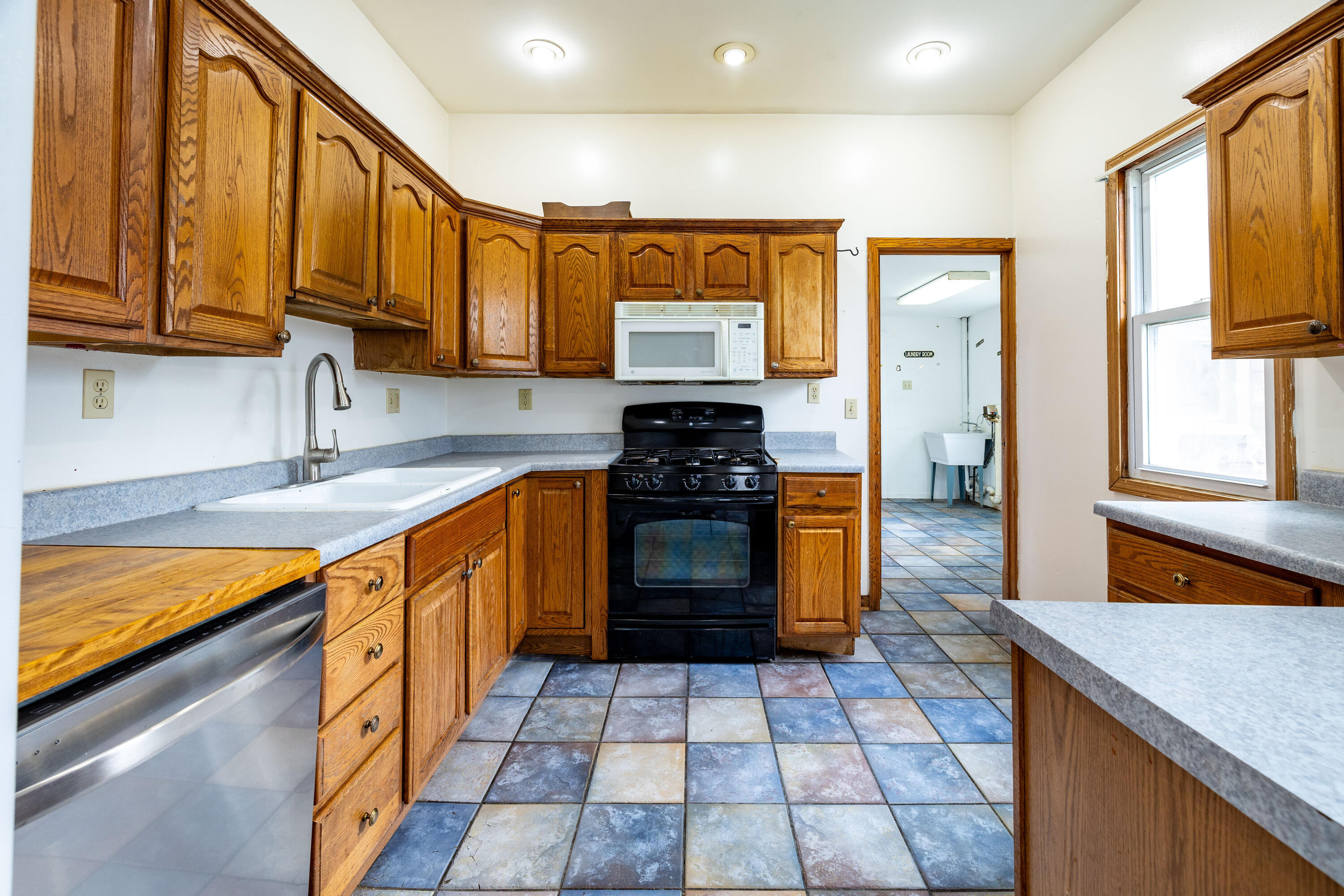 321 East Main Street Brook, IN 47922 - Photo 9 of 44 3000x2000