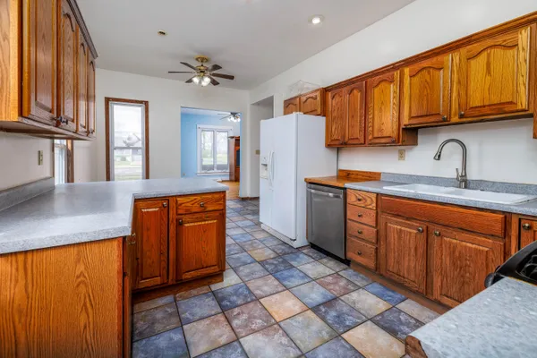 $179,900 | 321 East Main Street, Brook, IN 47922