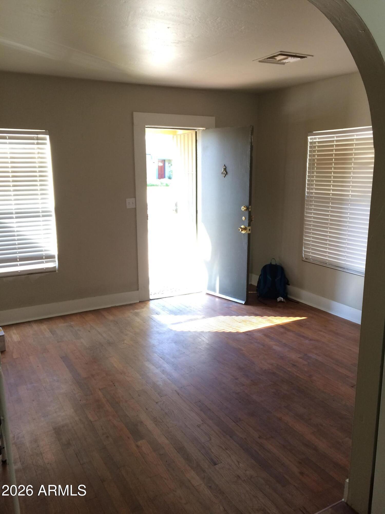 1110 East Coronado Road Phoenix, AZ 85006 - Photo 4 of 25 1140_a