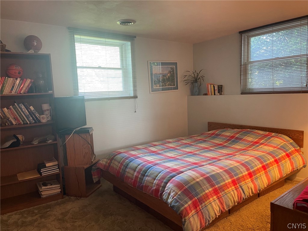 576 Stoneleigh Road Oneida, NY 13421 - Photo 33 of 43