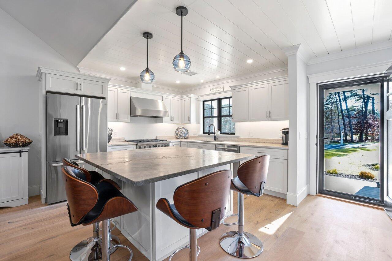 131 Old Barnstable Road Mashpee, MA 02649 - Photo 3 of 93 21E9550A-9EE3-4A17-BB55-71A6D87775F5