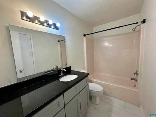 $2,145 | 104 Longwood Drive, Unit B, Charlottesville, VA 22903