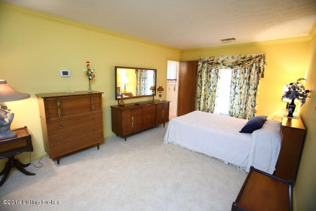 7606 Rockingham Road Prospect, KY 40059 - Photo 38 of 62 IMG_21081