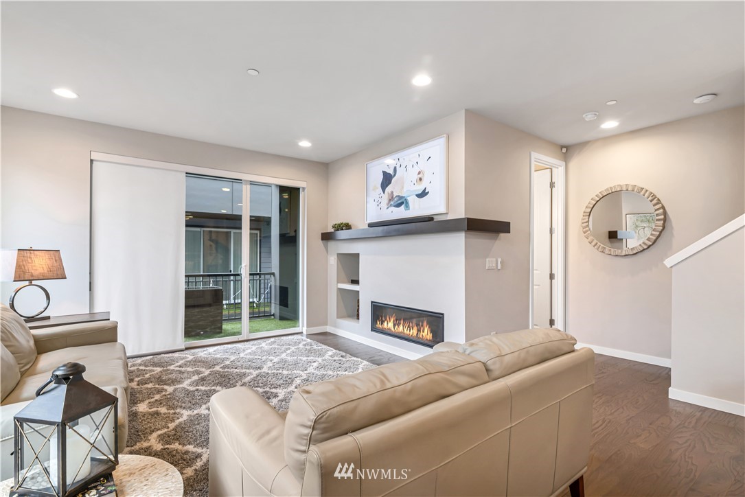 610 237th Place Southeast, Unit A Bothell, WA 98021 - Photo 5 of 24