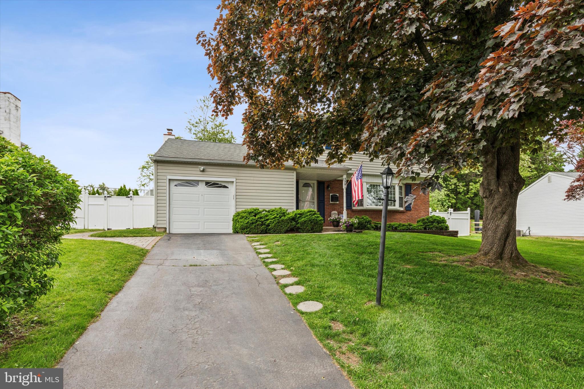 550 Concord Road Warminster, PA 18974 - Photo 3 of 34