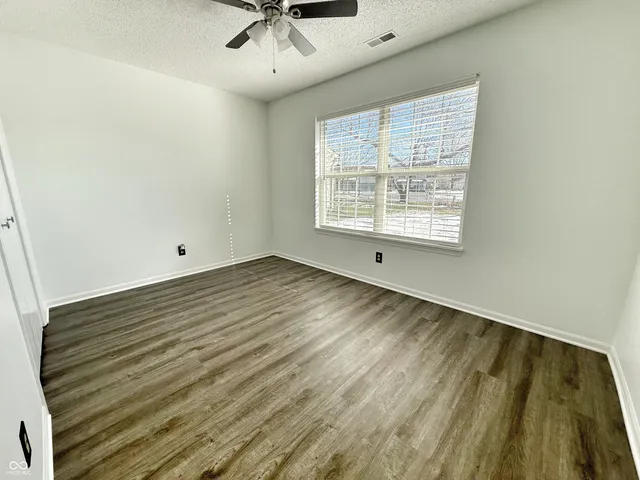 $1,800 | 776 Alvey Court, Greenwood, IN 46143