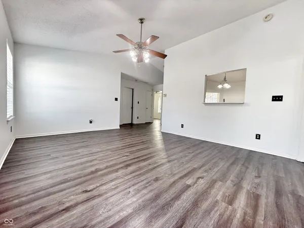 $1,800 | 776 Alvey Court, Greenwood, IN 46143