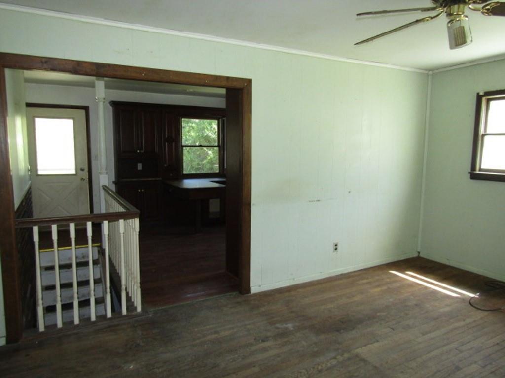 533 Ehman Avenue Baden, PA 15005 - Photo 6 of 27