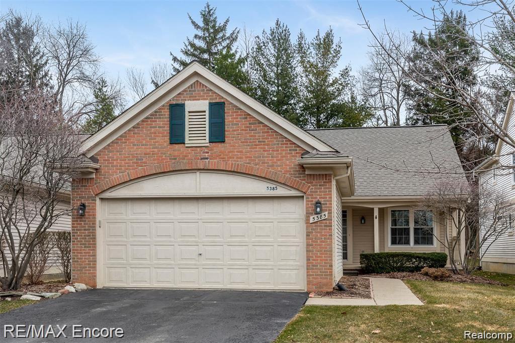 5385 Forest Ridge Drive Clarkston, MI 48346 - Photo 2 of 30 2022.03