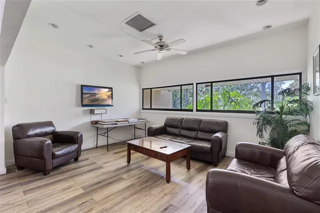 $224,900 | 2617 Cove Cay Drive, Unit 604, Clearwater, FL 33760