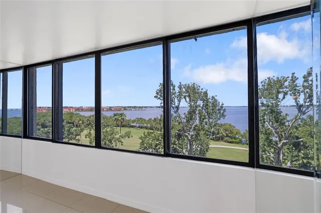 $224,900 | 2617 Cove Cay Drive, Unit 604, Clearwater, FL 33760