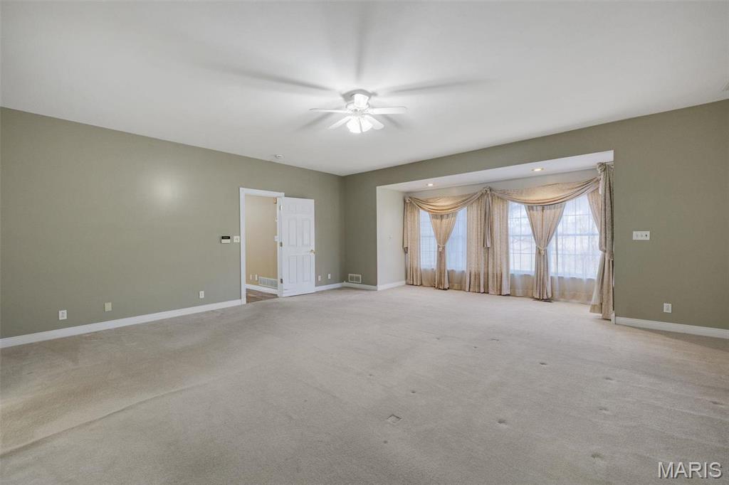 1736 Debra Arnold, MO 63010 - Photo 23 of 49