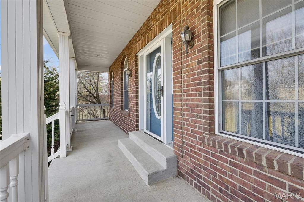 1736 Debra Arnold, MO 63010 - Photo 5 of 49